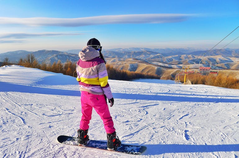 Jak wybrać odpowiednią deskę snowboardową?